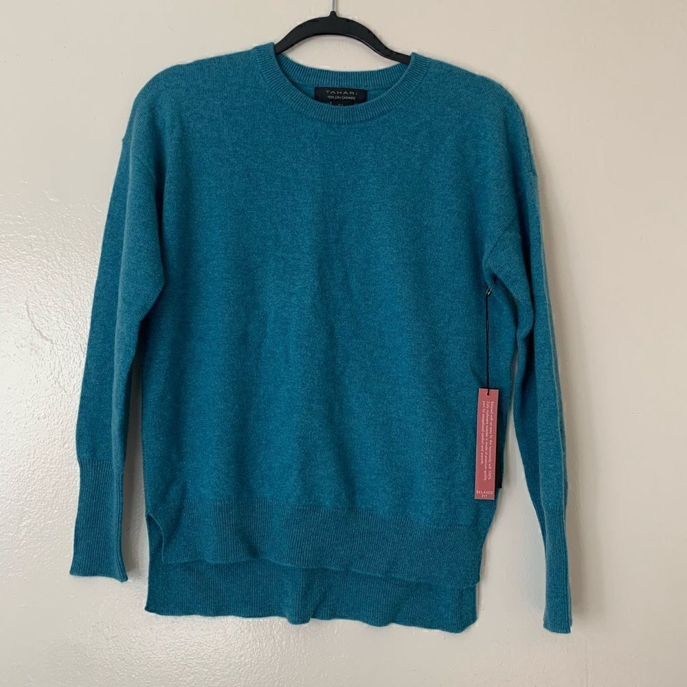 Tahari Women’s 100% 2-ply cashmere soft relaxed sweater size S, NWT